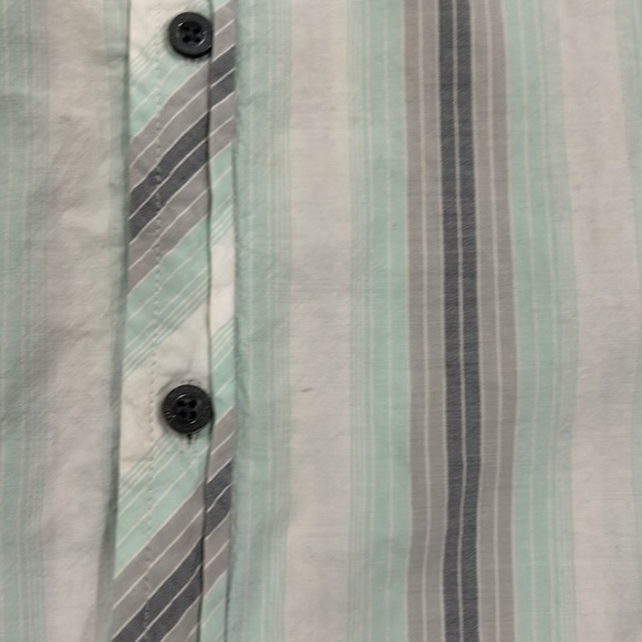 The North Face Mens Short Sleeve Button Up Shirt Striped green/gray w/pocket - Picture 3 of 14